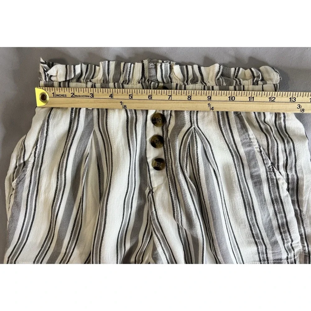 American Eagle High Waisted Striped Button Front Runner Short Size‎ Small NWT